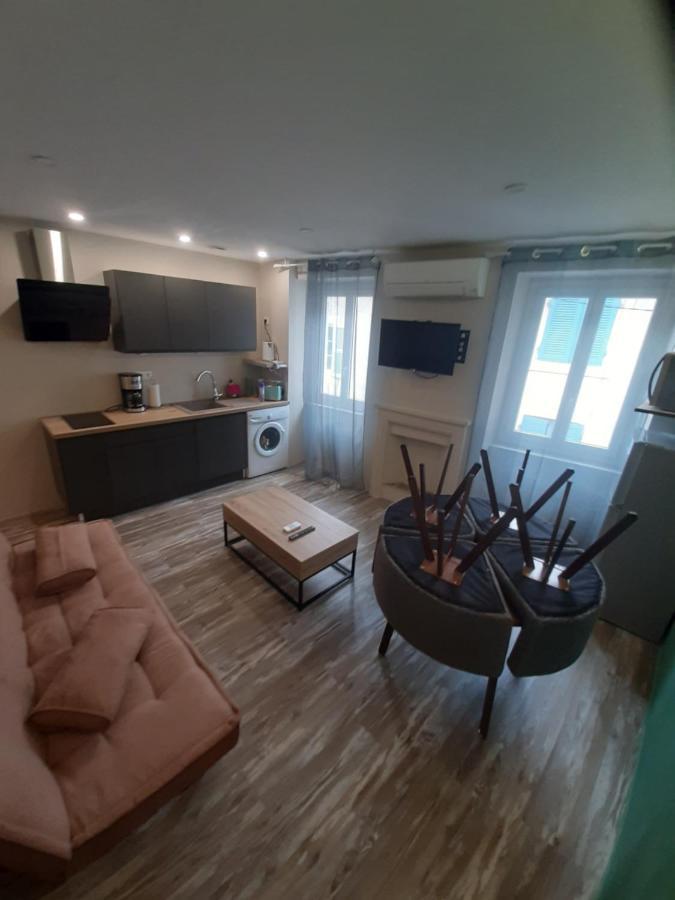3 Apt T2 Cosy De 40 A 50 M2 Ideal Pour Un Deplacement Pro " Les Iris " Bourg-Saint-Andeol Luaran gambar