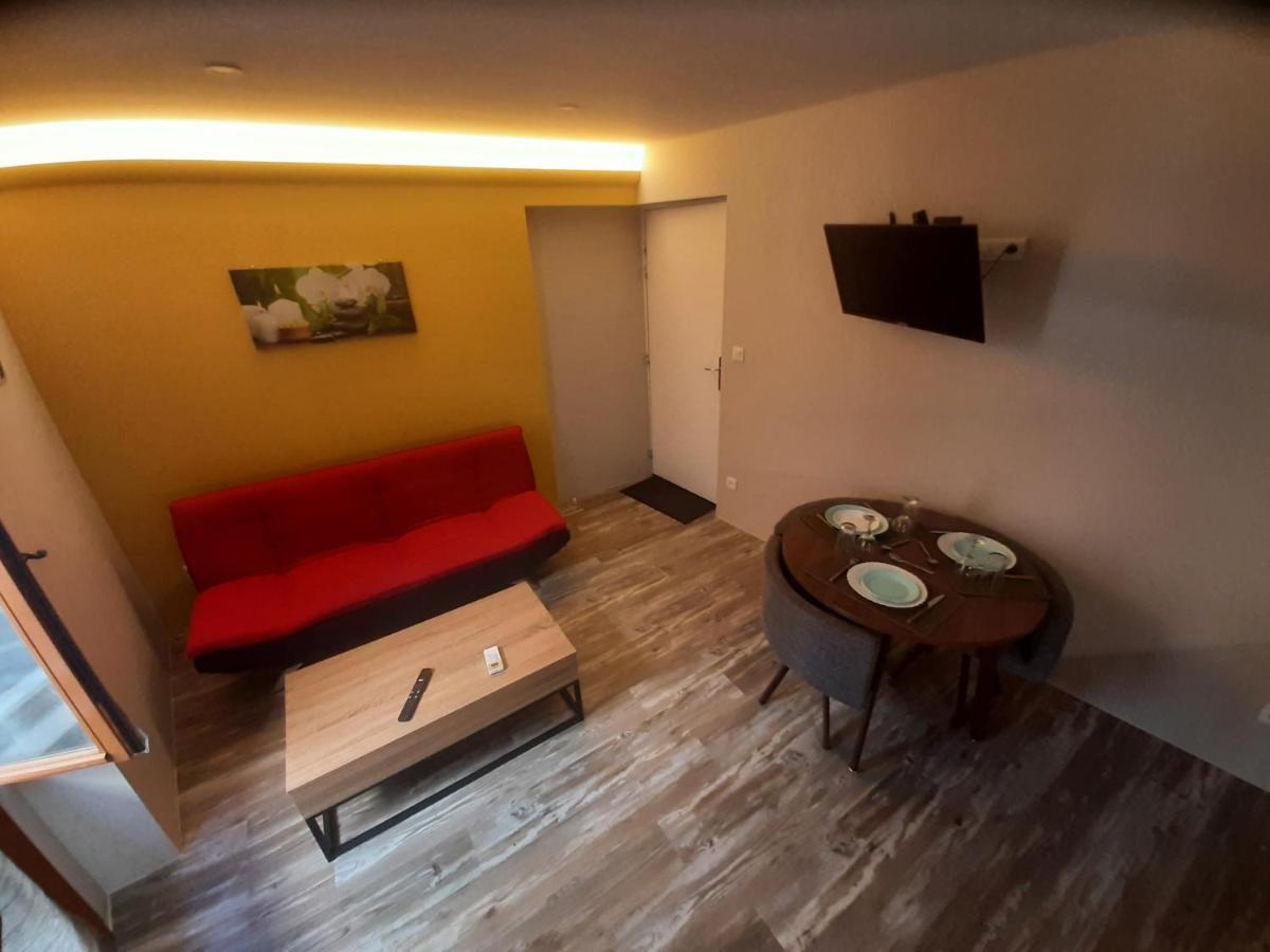 3 Apt T2 Cosy De 40 A 50 M2 Ideal Pour Un Deplacement Pro " Les Iris " Bourg-Saint-Andeol Luaran gambar