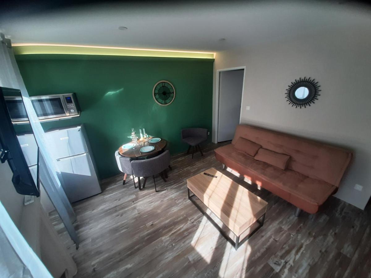 3 Apt T2 Cosy De 40 A 50 M2 Ideal Pour Un Deplacement Pro " Les Iris " Bourg-Saint-Andeol Luaran gambar