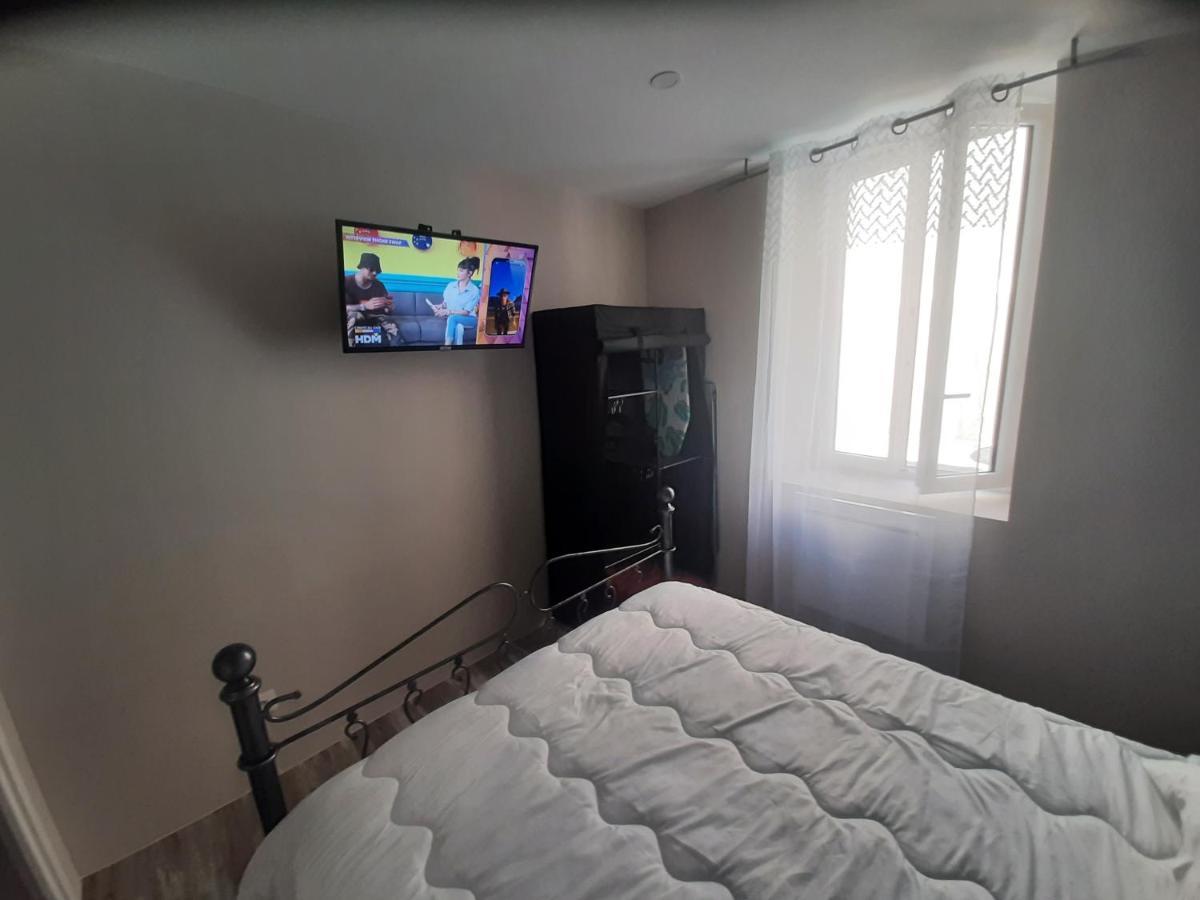 3 Apt T2 Cosy De 40 A 50 M2 Ideal Pour Un Deplacement Pro " Les Iris " Bourg-Saint-Andeol Luaran gambar